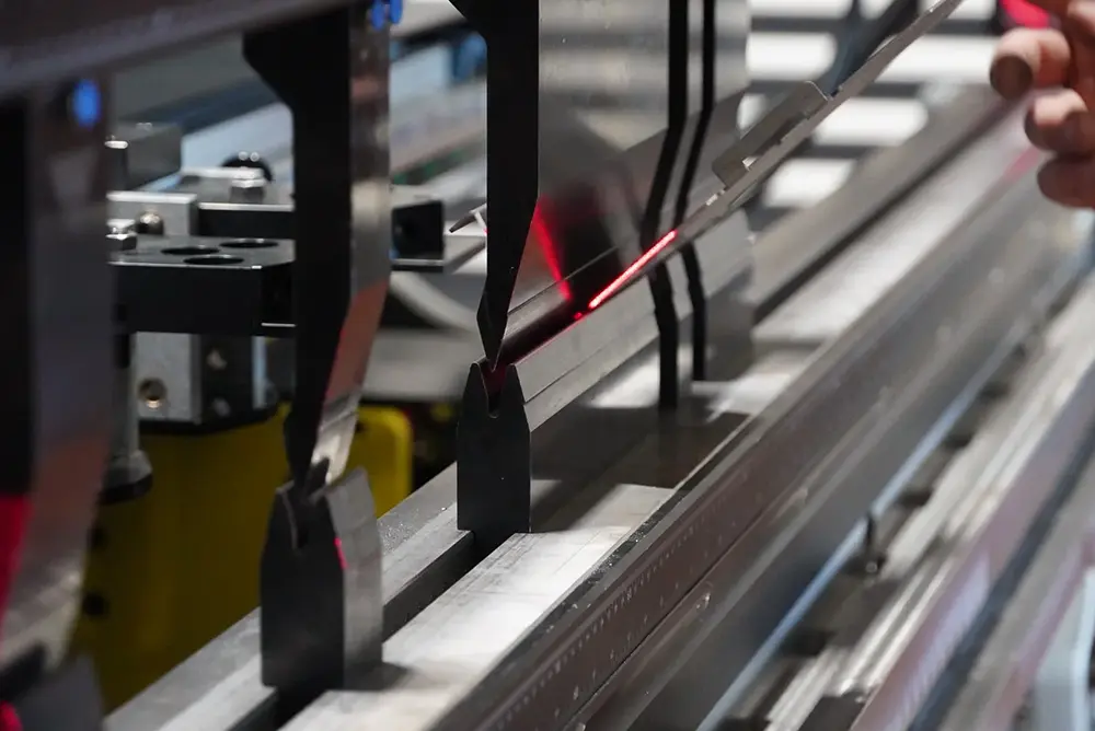 خم‌کاری (Bending)