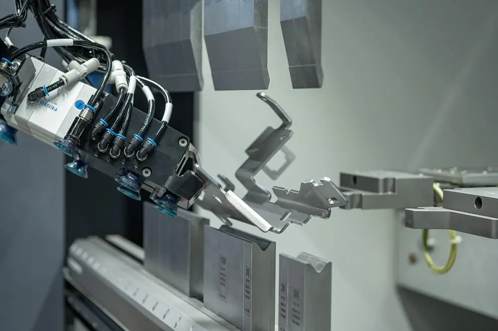 چالش‌ها و پیشرفت‌های ورق کاری